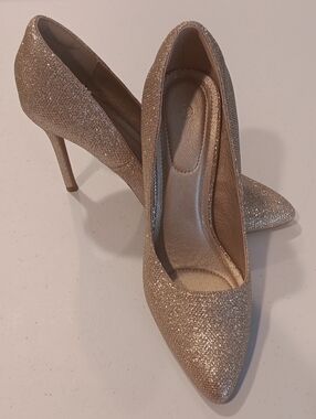 Mysoft Gold Glitter Pointed-Toe Stiletto Pumps, LIke New